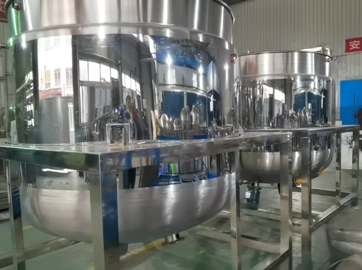 湖北用戶3500升液體洗滌劑生產(chǎn)線完工。
